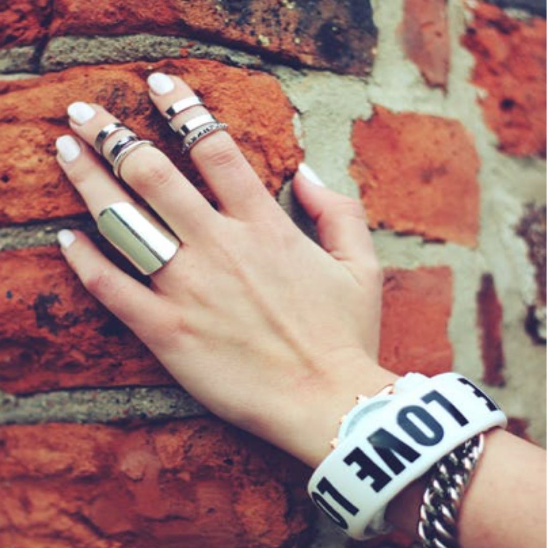 How Accessories Reflect Personal Style Trends